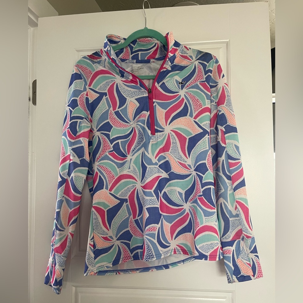 Vineyard Vines colorful pullover